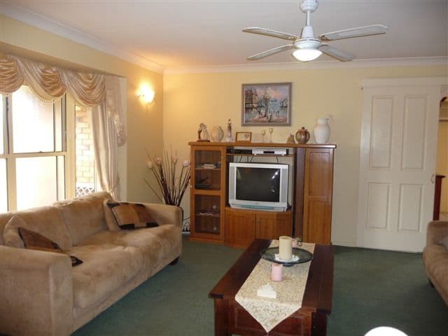 10 Hennenlotter Court, KEARNEYS SPRING QLD 4350, Kearneys Spring - Thumbnail 5