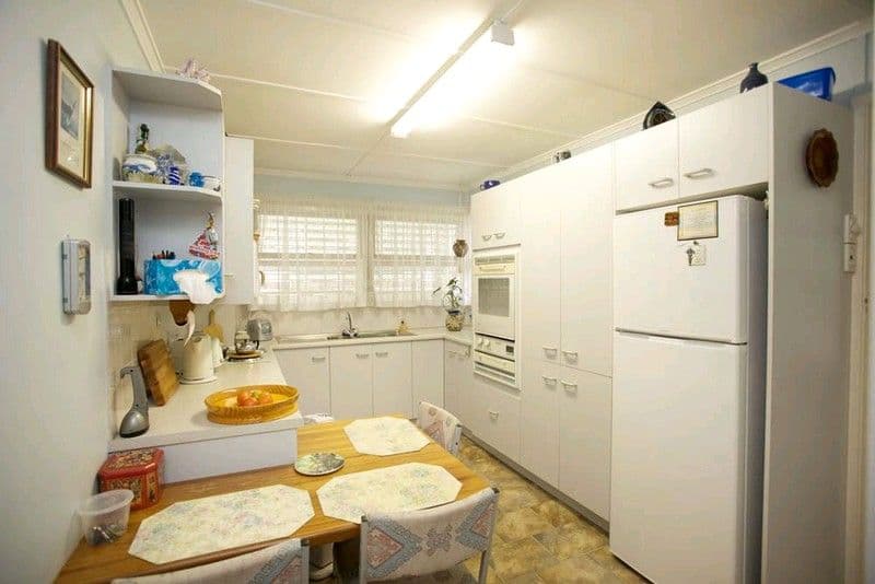 19 Zetland Street, UPPER MOUNT GRAVATT QLD 4122, Upper Mount Gravatt - Thumbnail 5