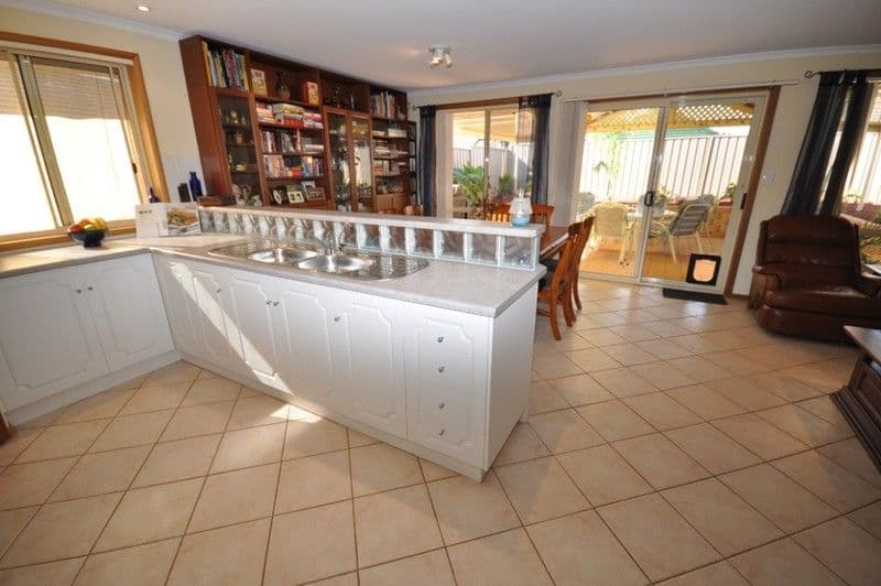 33  Tea Tree Drive, CRAIGMORE SA 5114, Craigmore - Thumbnail 5