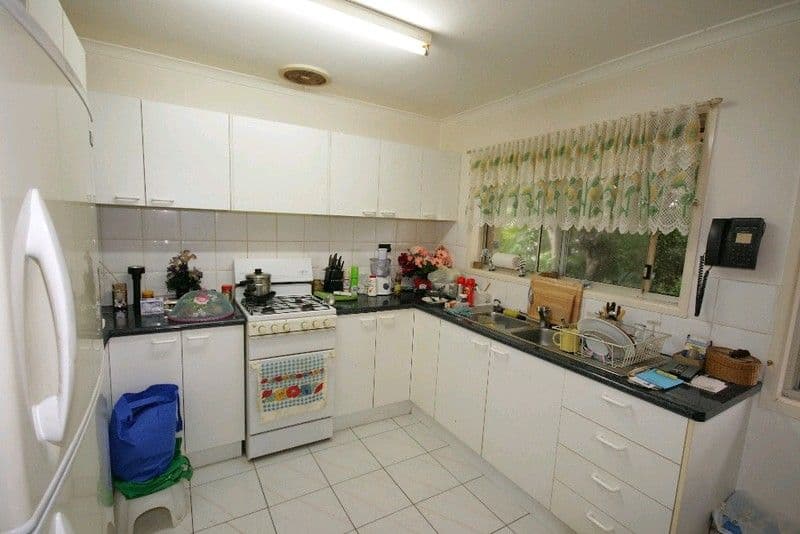 5 Omaru Crescent, LOGANHOLME QLD 4129, Loganholme - Thumbnail 2