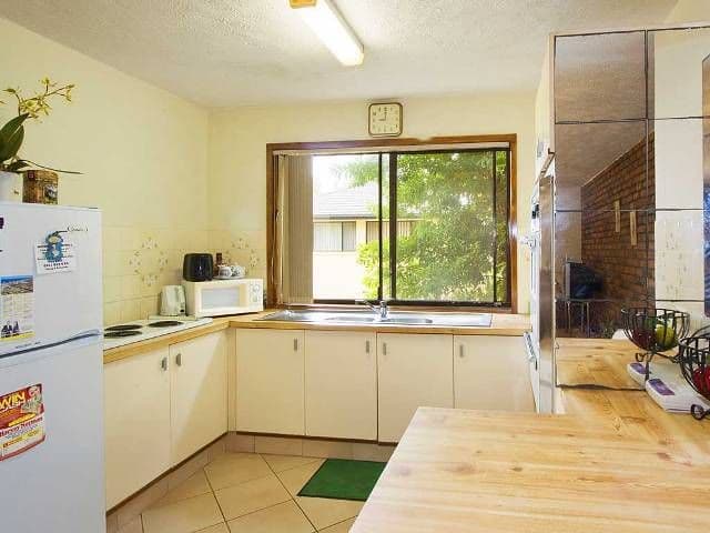 9 'Le Riviere', 33 Monaco Street, SURFERS PARADISE QLD 4217, Surfers Paradise - Thumbnail 2