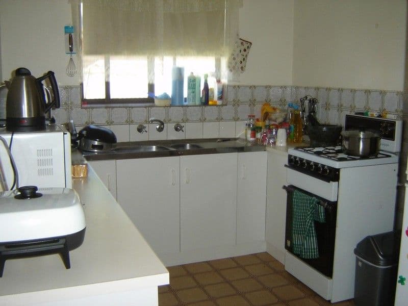 2/6a  Yaralin Avenue, KLEMZIG SA 5087, Klemzig - Thumbnail 2
