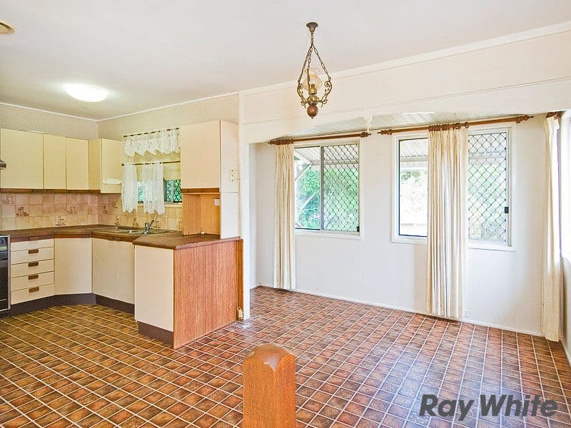 122 Mornington Street, ALDERLEY QLD 4051, Alderley - Thumbnail 3