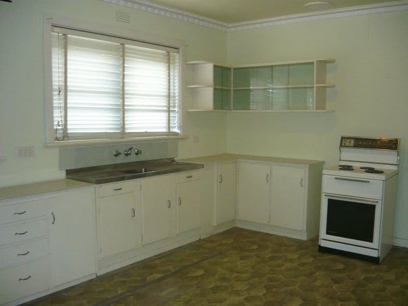 1044 Caratel Street, NORTH ALBURY NSW 2640, North Albury - Thumbnail 2