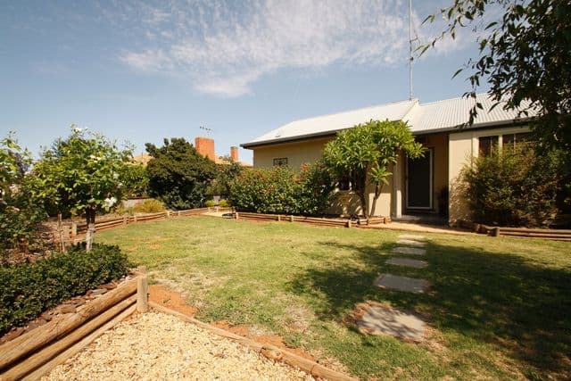 13 Dickerson Street, BARMERA SA 5345, Barmera - Thumbnail 2