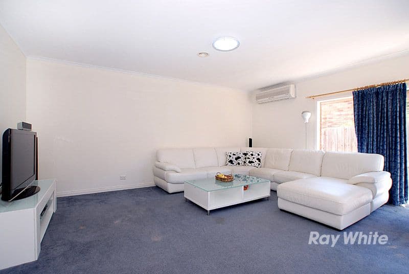 28 Highfielde Avenue, BERWICK VIC 3806, Berwick - Thumbnail 6