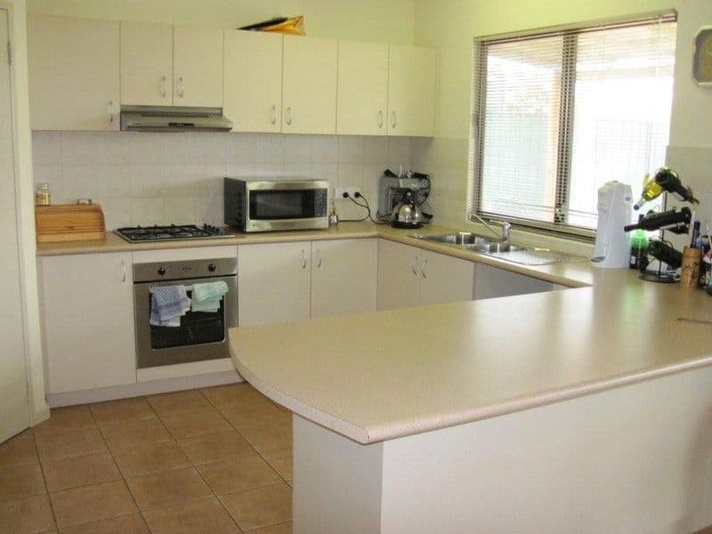 13 John Crescent, PIMPAMA, QLD, 4209, Pimpama - Thumbnail 3