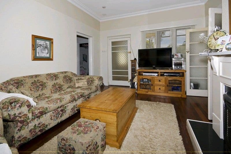 12 Traylen Road, KALAMUNDA WA 6076, Kalamunda - Thumbnail 2