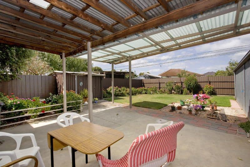4 Goulburn Avenue, CORIO VIC 3214, Corio - Thumbnail 2
