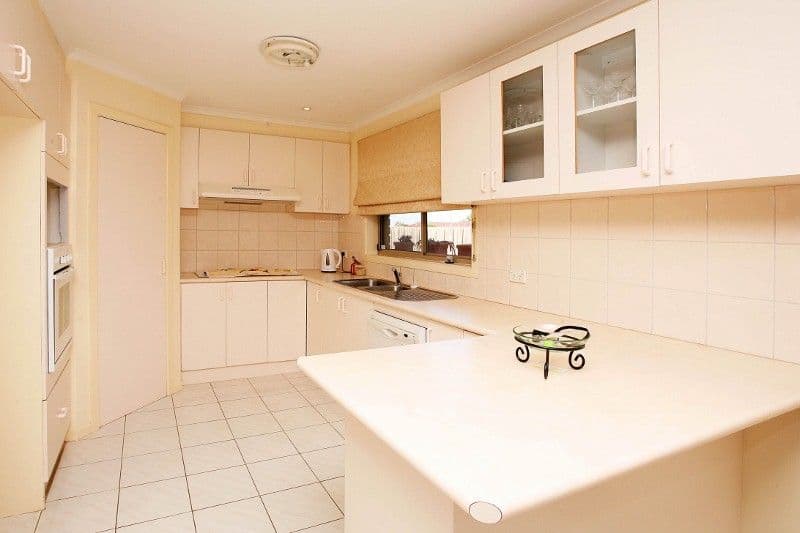 56 Honeyeater Crescent, TAYLORS LAKES VIC 3038, Taylors Lakes - Thumbnail 2