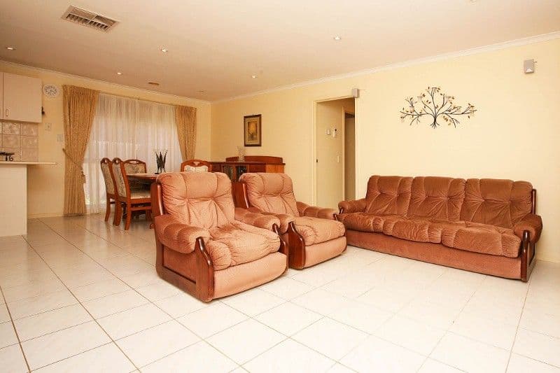 56 Honeyeater Crescent, TAYLORS LAKES VIC 3038, Taylors Lakes - Thumbnail 4