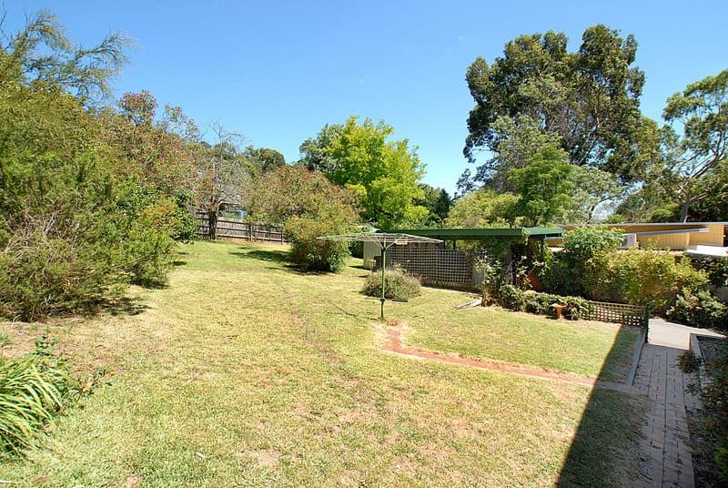 1 Cleve Avenue, THE BASIN VIC 3154, The Basin - Thumbnail 2