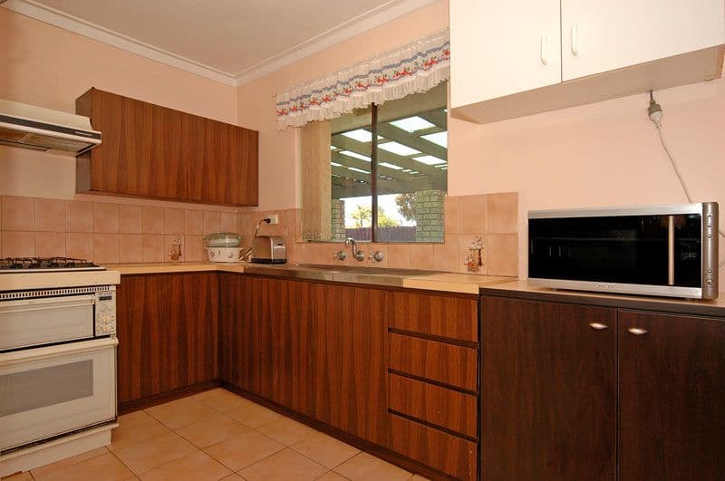 16B Thorburn Avenue, BEECHBORO WA 6063, Beechboro - Thumbnail 7