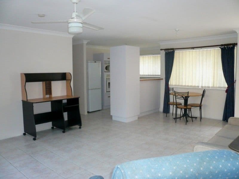 97 Edmund Rice Drive, SOUTHPORT QLD 4215, Southport - Thumbnail 7