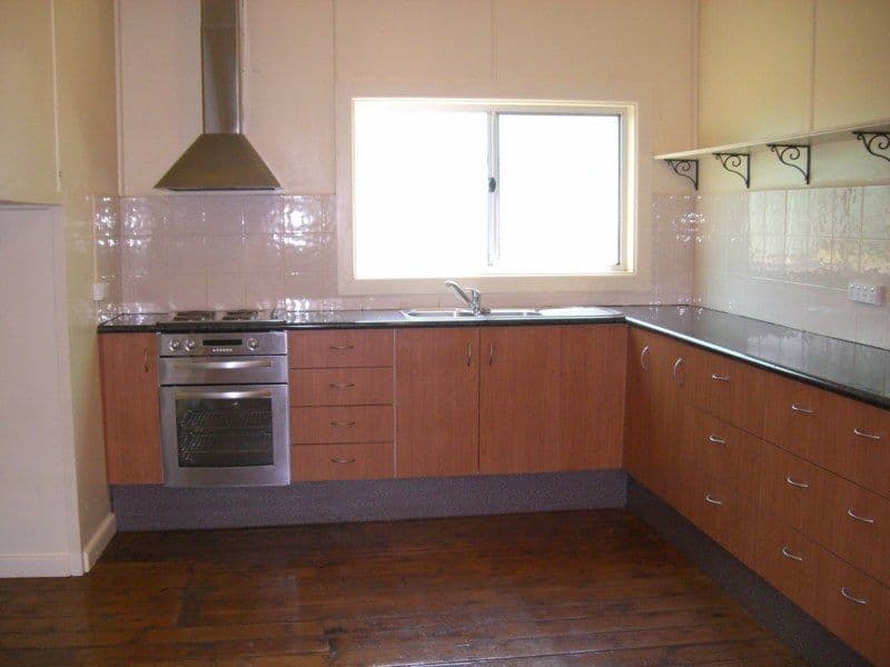 4 Hay Street, CONDOBOLIN NSW 2877, Condobolin - Thumbnail 3