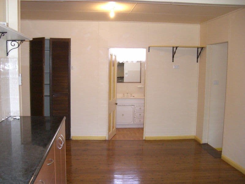 4 Hay Street, CONDOBOLIN NSW 2877, Condobolin - Thumbnail 5