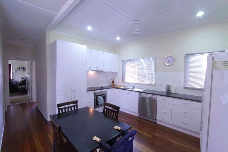 7 Nielsen Street, SVENSSON HEIGHTS QLD 4670, Svensson Heights - Thumbnail 4
