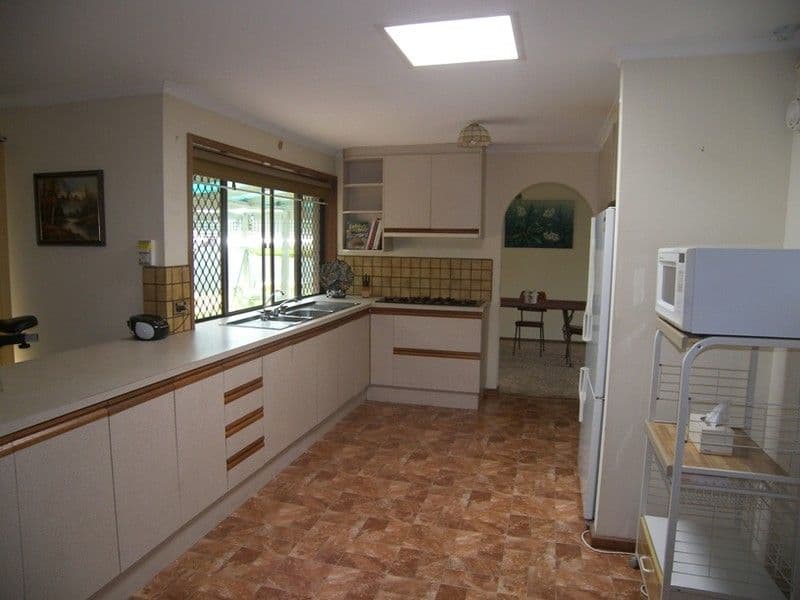4 Ross Court, PARA VISTA SA 5093, Para Vista - Thumbnail 2