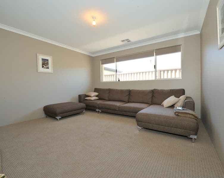 2/64 Charles Street, Manunda, QLD, 4870, Manunda - Thumbnail 2