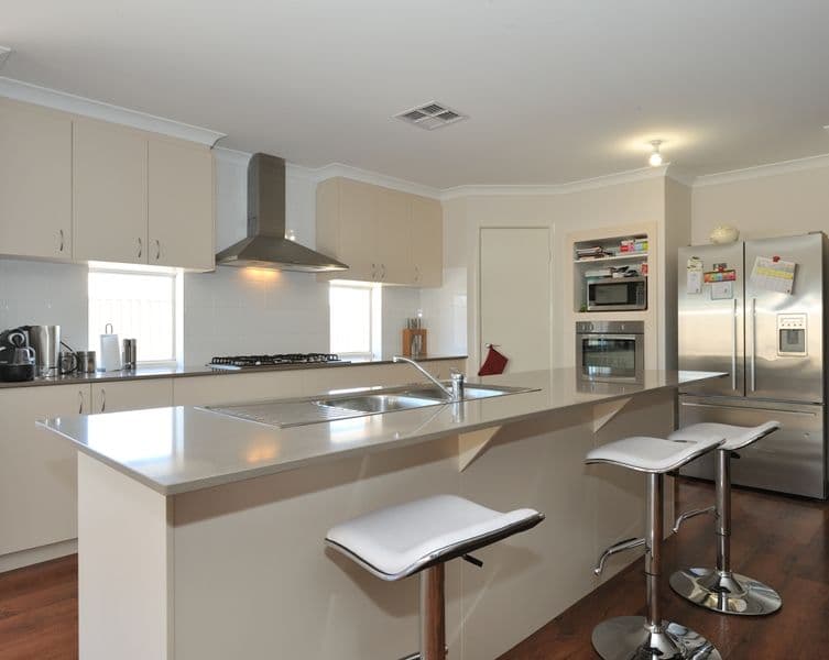 2/64 Charles Street, Manunda, QLD, 4870, Manunda - Thumbnail 3