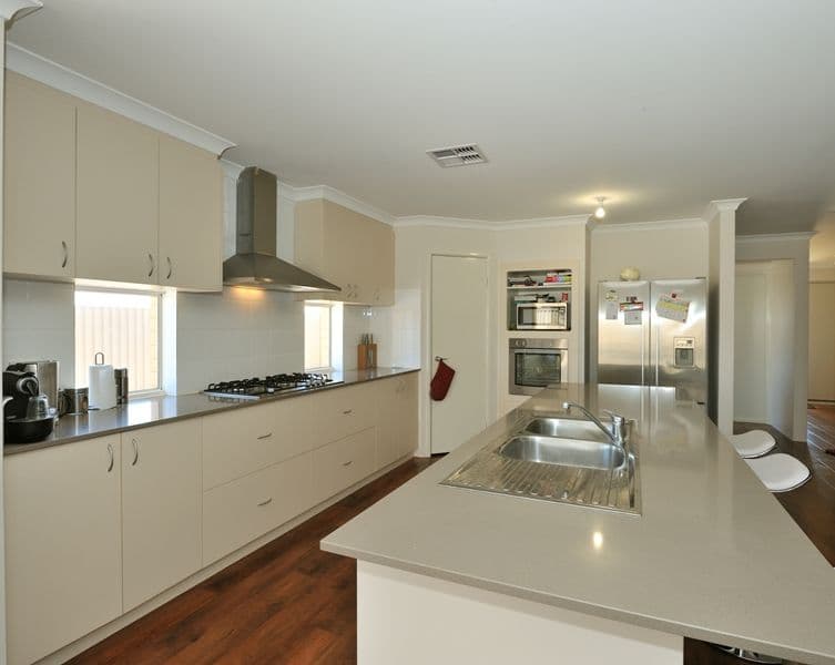 2/64 Charles Street, Manunda, QLD, 4870, Manunda - Thumbnail 6