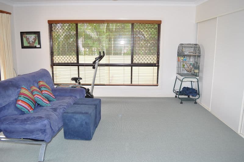 7 Bernard Court, ARUNDEL QLD 4214, Arundel - Thumbnail 3