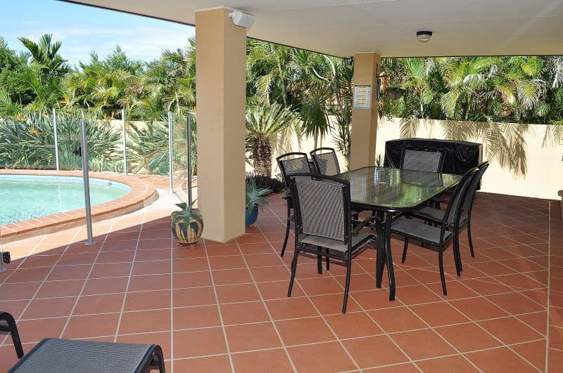 7 Bernard Court, ARUNDEL QLD 4214, Arundel - Thumbnail 4