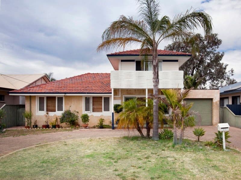 32 Hutt Road, MORLEY WA 6062, Morley - Thumbnail 2