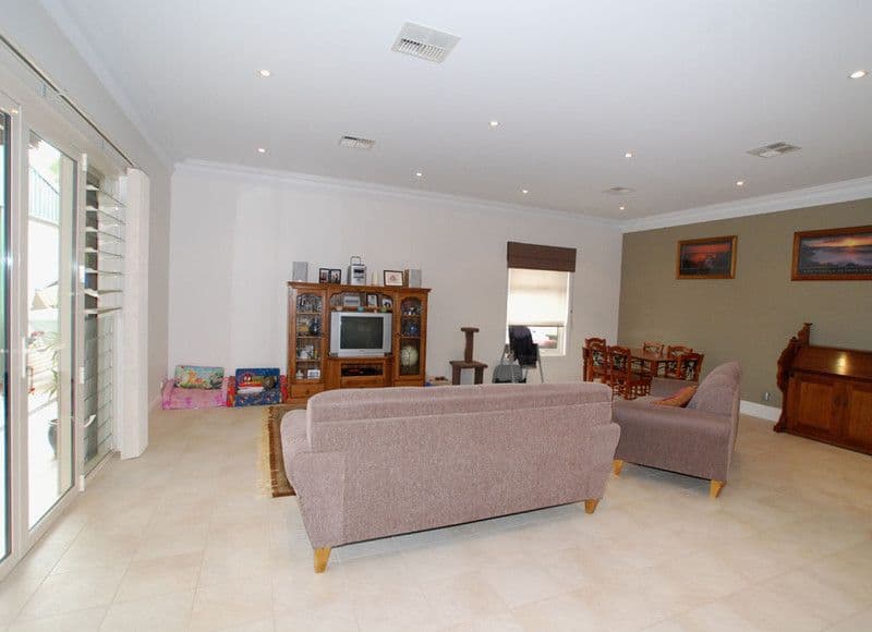 17 Richards Road, WILLUNGA SA 5172, Willunga - Thumbnail 4