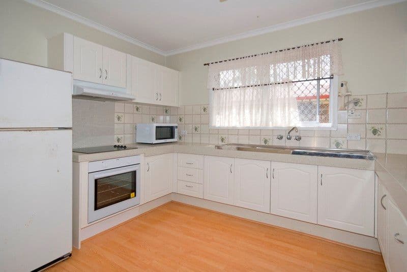 24 Springfield Crescent, DAISY HILL QLD 4127, Daisy Hill - Thumbnail 3