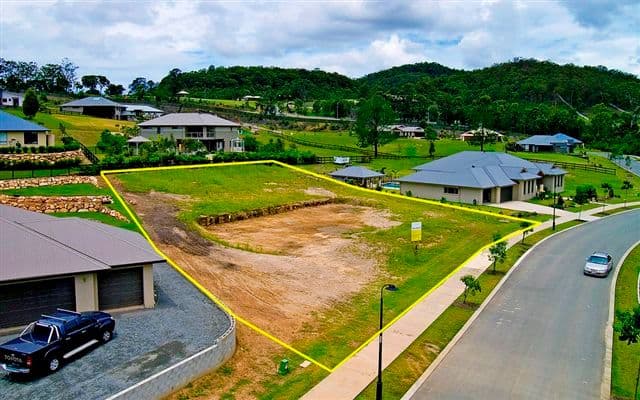 18 Lagoon Park Road, MAUDSLAND QLD 4210, Maudsland - Thumbnail 6