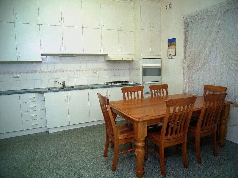 36 Corio Street, SHEPPARTON VIC 3630, Shepparton - Thumbnail 2