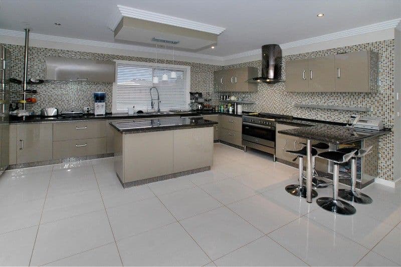 80 Taylors Hill Boulevard, TAYLORS HILL VIC 3037, Taylors Hill - Thumbnail 3
