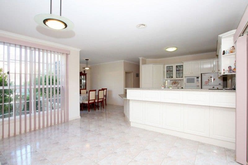 22 Australia Drive, TAYLORS LAKES VIC 3038, Taylors Lakes - Thumbnail 6