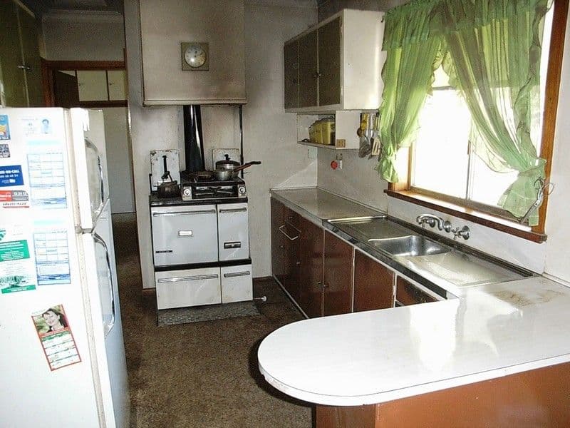 33 Hansen Street, ECHUCA VIC 3564, Echuca - Thumbnail 2