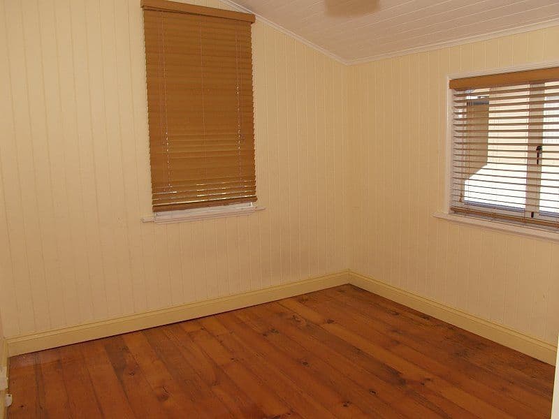 Unit 4-18 Baron Street, GREENSLOPES QLD 4120, Greenslopes - Thumbnail 8