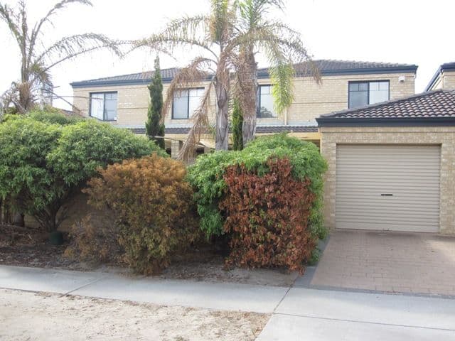 3/4 Cato Street, GLENDALOUGH WA 6016, Glendalough - Image 1
