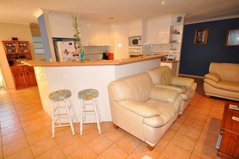 4 Gympie Close, PARKWOOD QLD 4214, Parkwood - Thumbnail 2