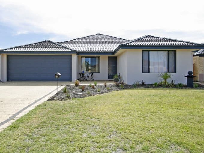 19 Hedgerow Gardens, SOUTHERN RIVER WA 6110, Southern River - Image 1