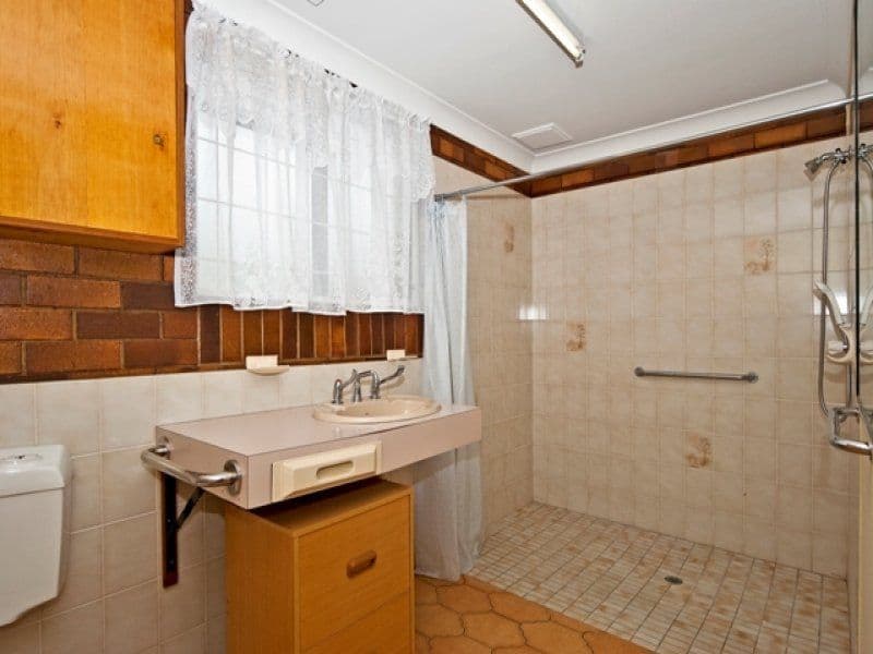 6 Aberdeen Street, Bundamba QLD 4304, Bundamba - Thumbnail 6