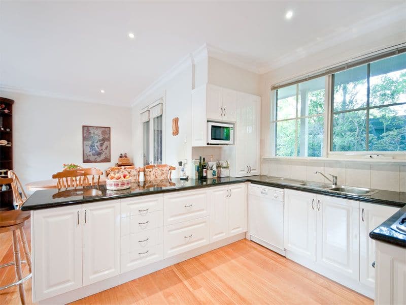 41 Windsor Crescent, SURREY HILLS VIC 3127, Surrey Hills - Thumbnail 6