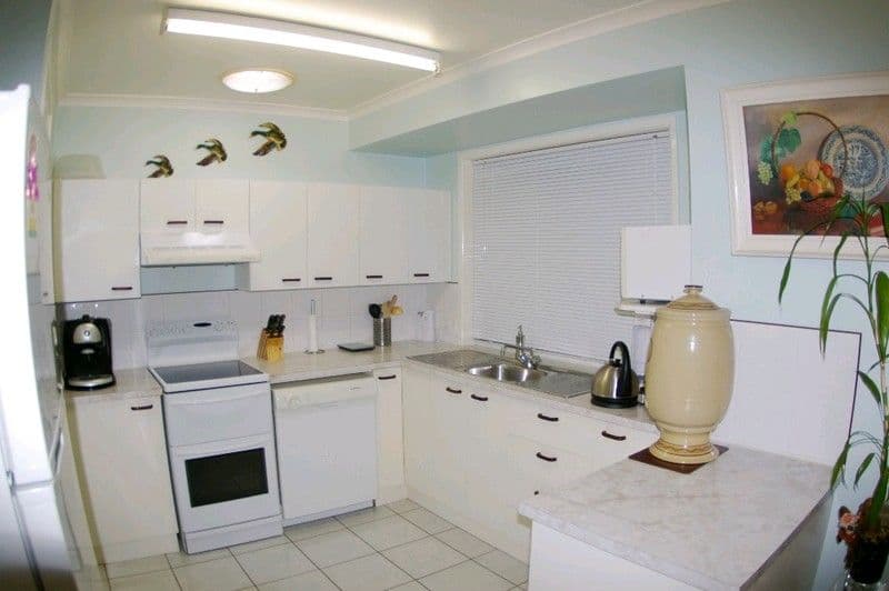 13 Little Street, DECEPTION BAY QLD 4508, Deception Bay - Thumbnail 5