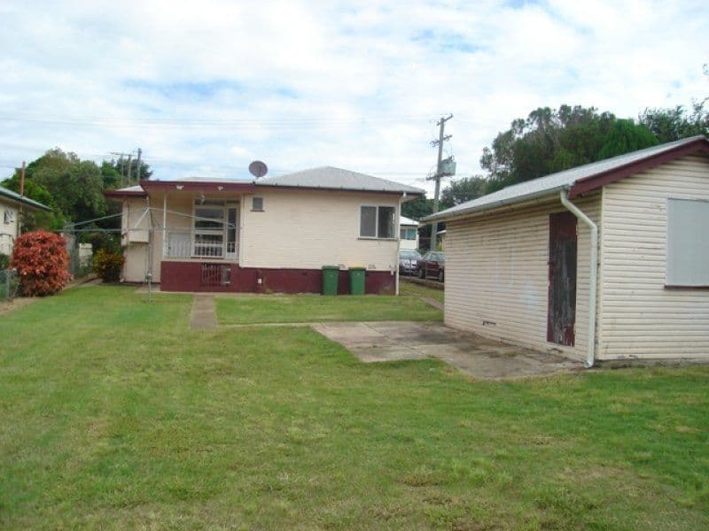 206 Glebe Road, BOOVAL QLD 4304, Booval - Thumbnail 6
