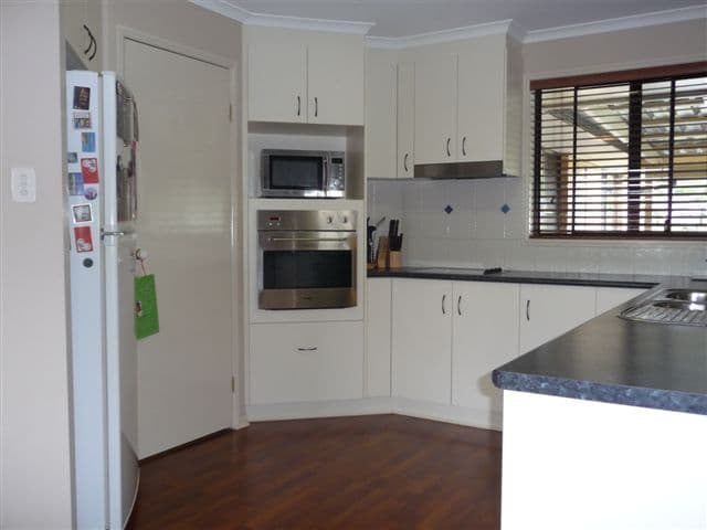 14 Carys Road, GLENVALE QLD 4350, Glenvale - Thumbnail 2