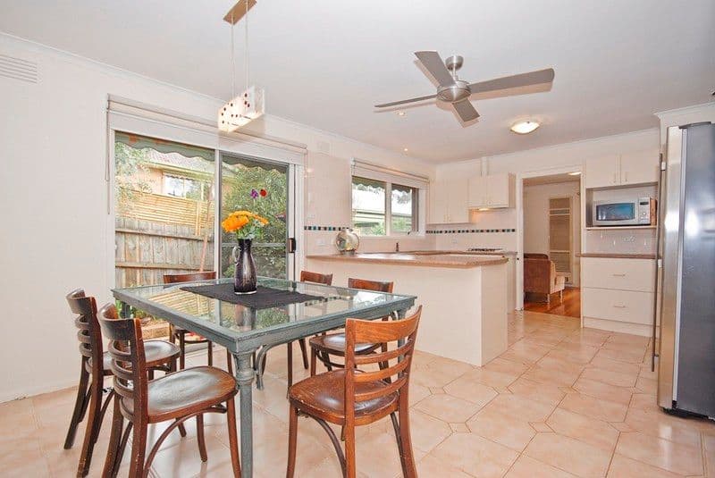 9 SWITCHBACK Road, CHIRNSIDE PARK VIC 3116, Chirnside Park - Thumbnail 5
