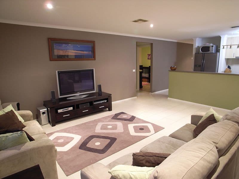 4 Heysen Avenue, SHEPPARTON VIC 3630, Shepparton - Thumbnail 2