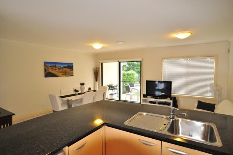 8852 Magnolia Drive East, HOPE ISLAND QLD 4212, Hope Island - Thumbnail 6