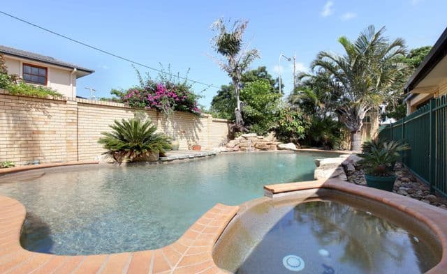 47 T E Peters Drive, BROADBEACH WATERS QLD 4218, Broadbeach Waters - Thumbnail 3