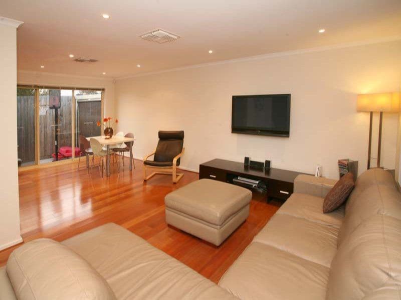 9 Surrey Road, MOUNT WAVERLEY VIC 3149, Mount Waverley - Thumbnail 3