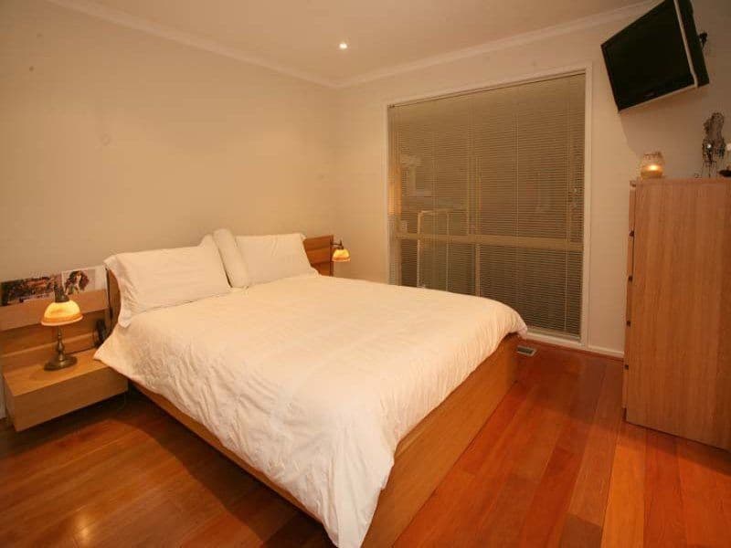 9 Surrey Road, MOUNT WAVERLEY VIC 3149, Mount Waverley - Thumbnail 5